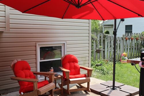 Comparing Different Types of Patio Umbrellas